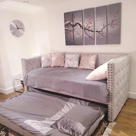 Cozy Muswell Hill 1-Bedroom Flat London Exterior photo